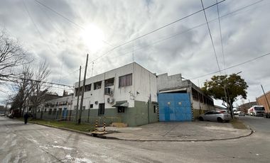 Excelente Deposito Nave Industrial de 15.528 mts cub Parque Industrial Lanus