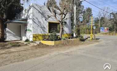 Local en venta - Sobre Av. Los Cesares y Av. Dos Venados