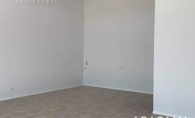Local en VENTA en Complejo Cabral - Canning.