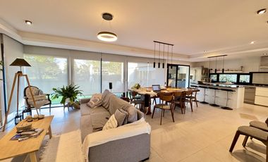 Venta-Casa en San Sebastián