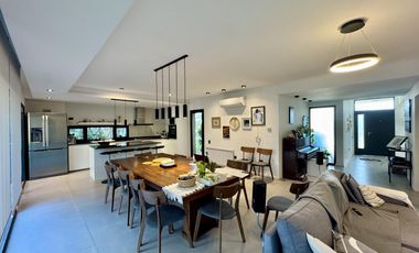 Venta-Casa en San Sebastián