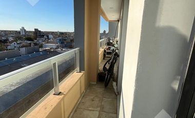 VENTA DE PISO COMPLETO 4 DORMITORIOS CON 2 COCHERAS, CENTRO CIPOLLETTI