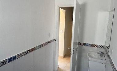 VENTA DÚPLEX (A ESTRENAR) DOS DORMITORIOS - FERNANDEZ ORO
