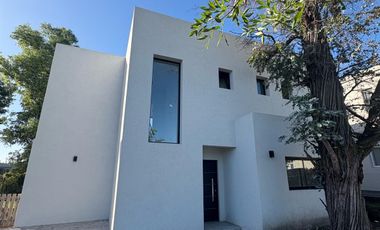 Casa - Santa Elena