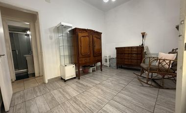 Oportunidad PH pasillo 4 ambientes planta baja, 3 dormitorios y patio en Lomas de Zamora Oeste