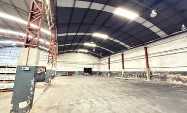 Excelente Deposito Nave Industrial de 8100 mts cub Parque Industrial Lanus