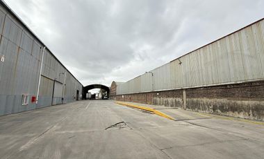 Excelente Deposito Nave Industrial de 8100 mts cub Parque Industrial Lanus