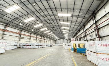 Excelente Deposito Nave Industrial de 8100 mts cub Parque Industrial Lanus