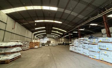 Excelente Deposito Nave Industrial de 8100 mts cub Parque Industrial Lanus