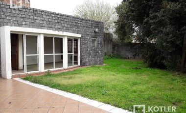 Casa de 3 amb en Temperley Este.