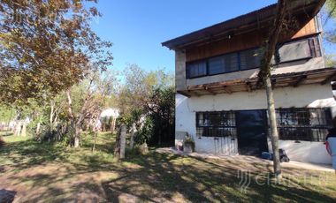 Venta Casaquinta sobre el rio cuenta con 2 habitaciones Arroyo Leyes