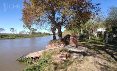 Venta Casaquinta sobre el rio cuenta con 2 habitaciones Arroyo Leyes