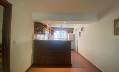 Chalet en Colinas De Peralta Ramos con quincho y parque