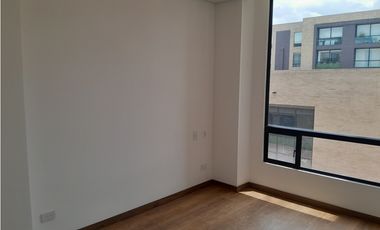 ARRIENDO APTO 62 M2 SENIOR SUITES GUAYMARAL | 650 |