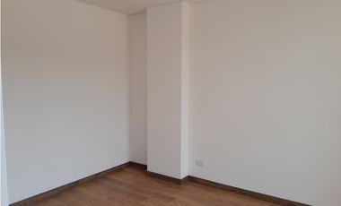 ARRIENDO APTO 62 M2 SENIOR SUITES GUAYMARAL | 650 |