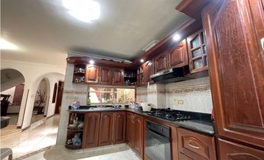CASA/LOCAL/BODEGA USO COMERCIAL EN ALQUILER INGENIO SUR DE CALI