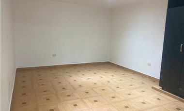 🔑 CASA EN VENTA EN CUBA – 3 NIVELES CON OPCIÓN DE AMPLIACIÓN