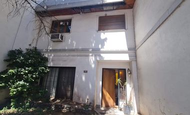 CASA EN VENTA PARA USO COMERCIAL - QUILMES CENTRO - PLAZA CONESA