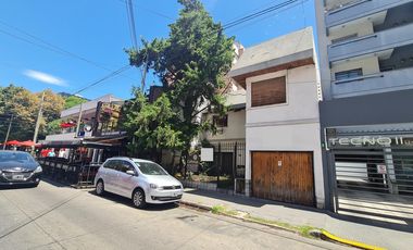CASA EN VENTA PARA USO COMERCIAL - QUILMES CENTRO - PLAZA CONESA