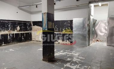 Venta de Galpón 200M² Aproximados  en San Justo  Buen Estado