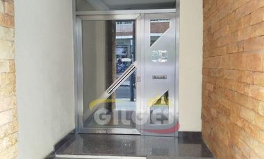 Alquiler Departamento 2 Ambientes  en Ramos Mejia  Muy buen estado Ideal Vivienda o Uso Profesional