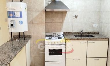 Alquiler Departamento 2 Ambientes  en Ramos Mejia  Muy buen estado Ideal Vivienda o Uso Profesional