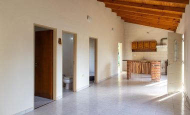 Casa en venta en Salvador Maria, Lobos