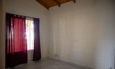 Casa en venta en Salvador Maria, Lobos