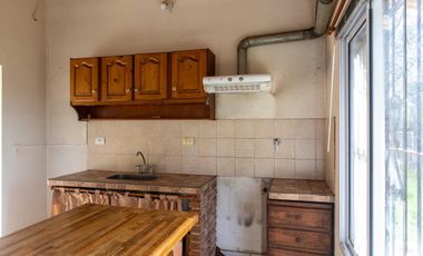 Casa en venta en Salvador Maria, Lobos