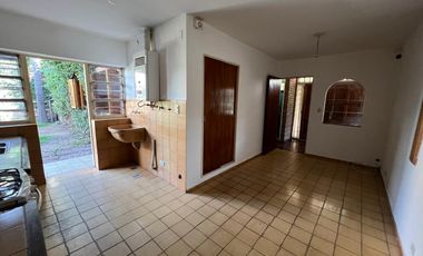 URCA - Casa Esquina - 3D   Escritorio y Terraza!
