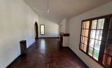 URCA - Casa Esquina - 3D   Escritorio y Terraza!