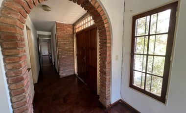 URCA - Casa Esquina - 3D   Escritorio y Terraza!