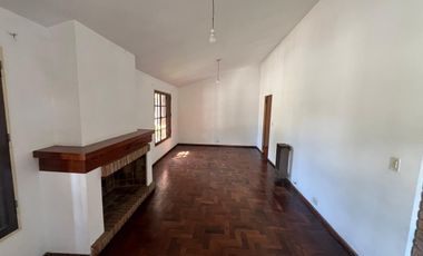 URCA - Casa Esquina - 3D   Escritorio y Terraza!