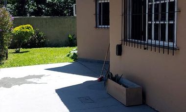 Departamento/ PH  3 ambientes en  Castelar Norte