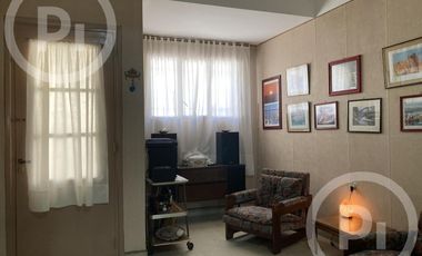 Gran casa en VENTA a metros de Boulevard Pellegrini con patio verde