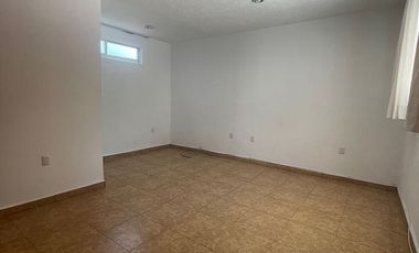 Casa en renta en San Mateo Tlaltenango cerca del Club de Golf Sanfa Fe