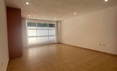 Casa en renta en San Mateo Tlaltenango cerca del Club de Golf Sanfa Fe