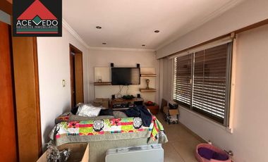 Casa de 4 ambientes en Saenz al 1000