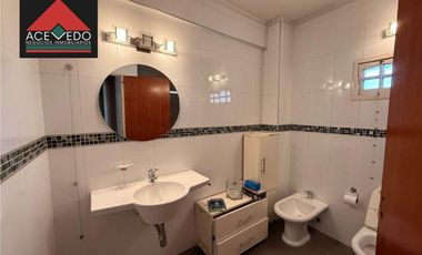 Casa de 4 ambientes en Saenz al 1000