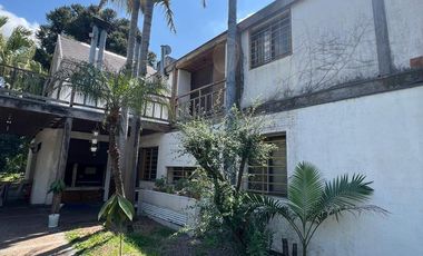 Excelente Casa Céntrica en Chiclana y Uruguay