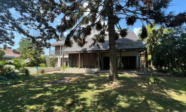 Excelente Casa Céntrica en Chiclana y Uruguay