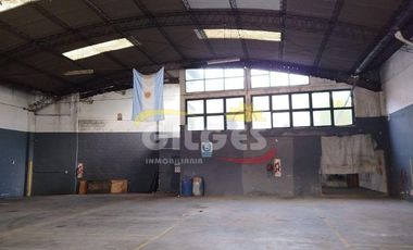Alquiler de Local 520M²  en Ramos Mejia Excelente Ubicación