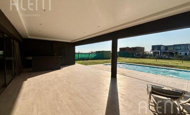 Casa en Terralagos