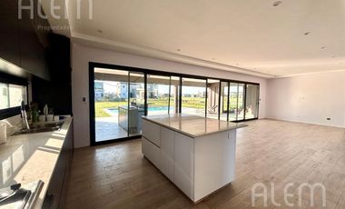 Casa en Terralagos