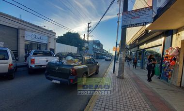 EXCELENTE EDIFICIO COMERCIAL EN GRAND BOURG