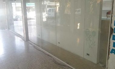 EXCELENTE EDIFICIO COMERCIAL EN GRAND BOURG