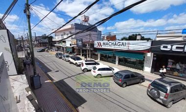 EXCELENTE EDIFICIO COMERCIAL EN GRAND BOURG