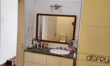 Casa 2 dormitorios Apto Banco en venta Berisso