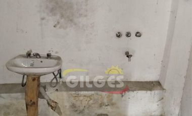 Alquiler de Local/Galpón de 550M²  en Ramos Mejia  Excelente Ubicación