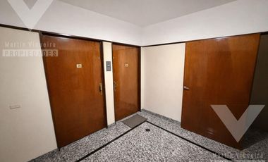 Departamento amoblado en alquiler. Paraguay y Florida.
